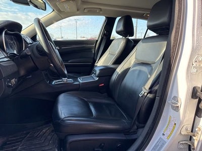 2017 Chrysler 300 Limited AWD