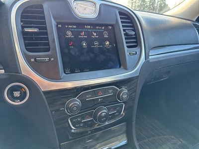 2017 Chrysler 300 Limited AWD