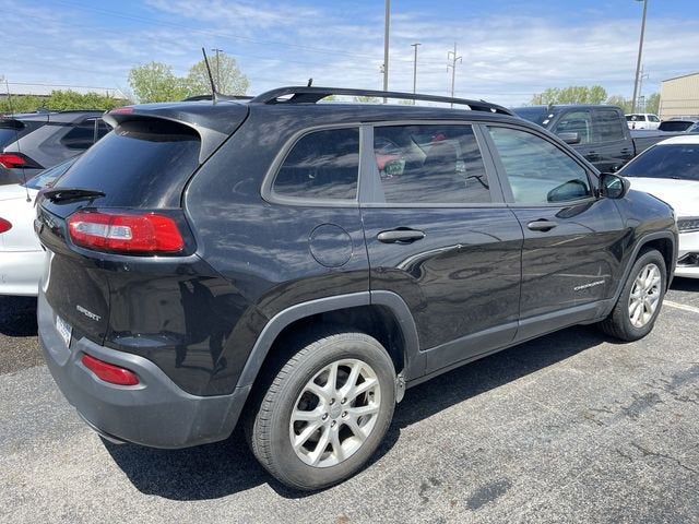 2016 Jeep Cherokee Sport