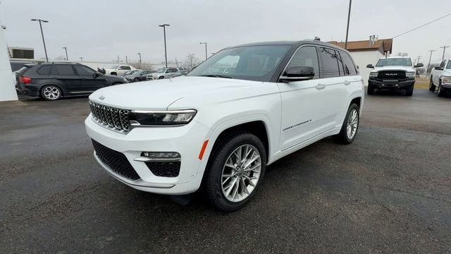 2023 Jeep Grand Cherokee Summit