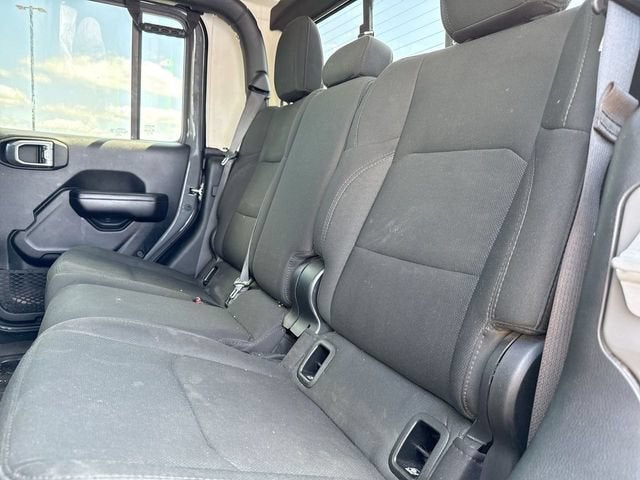 2021 Jeep Gladiator Willys 4x4