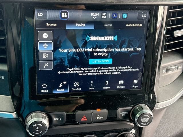 2022 RAM 1500 Big Horn Crew Cab 4x4 5'7" Box