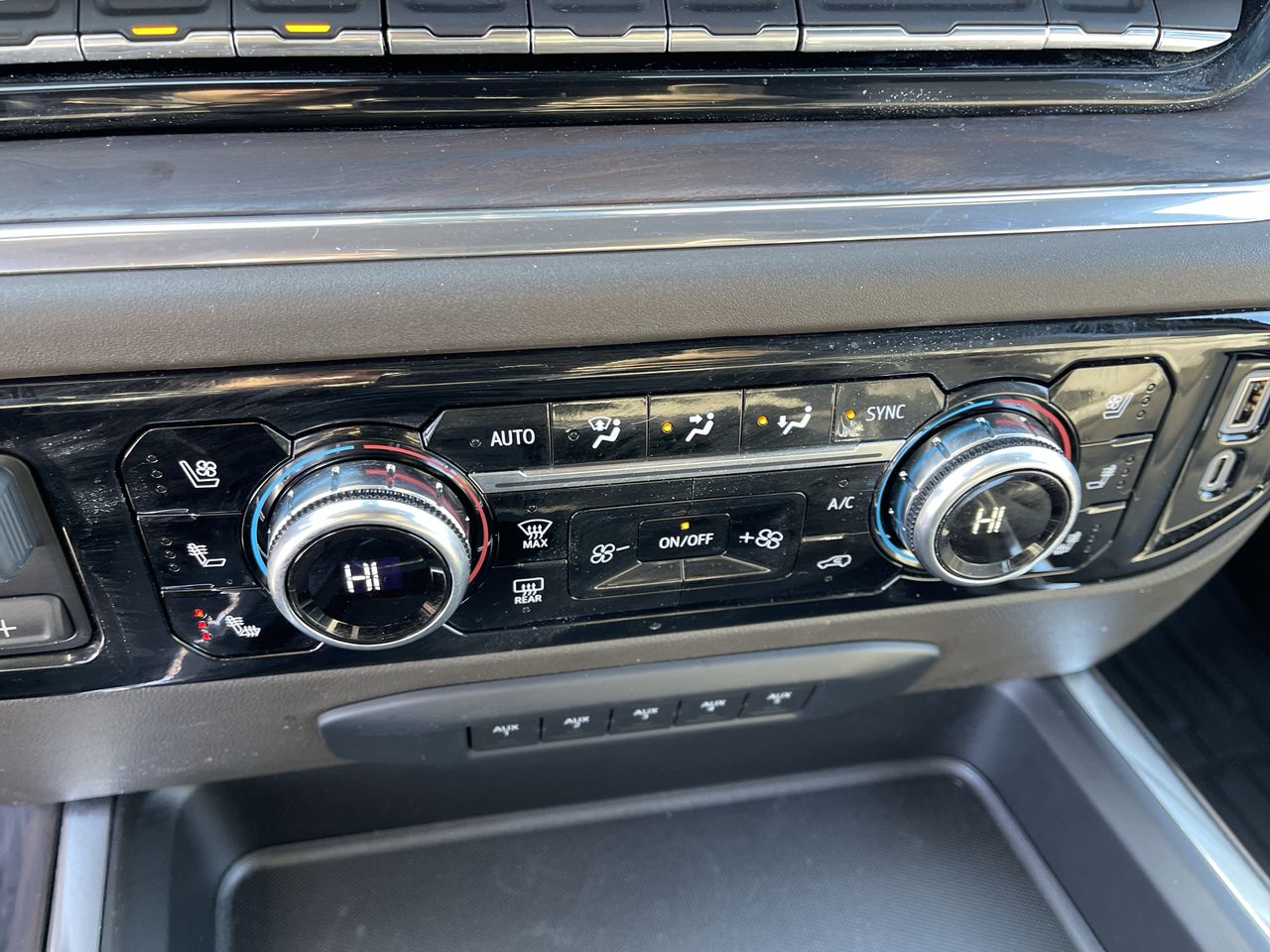 2024 GMC Sierra 2500 HD SLT