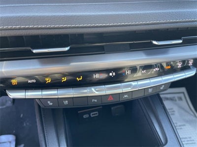 2025 Cadillac XT4 Premium Luxury