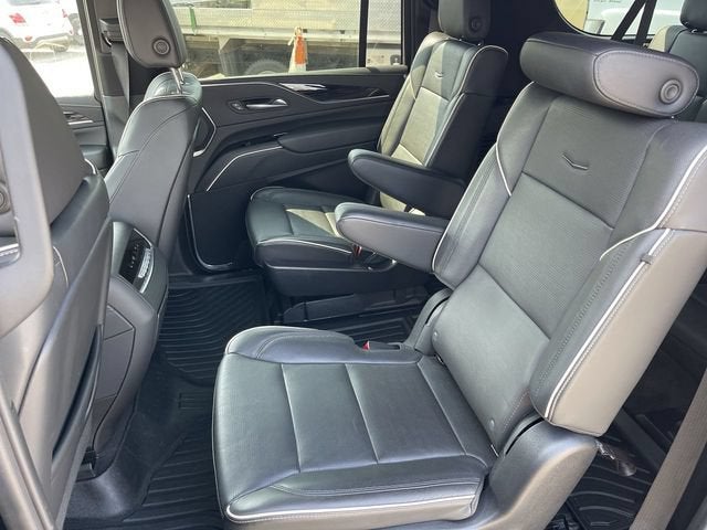 2023 Cadillac Escalade ESV Sport