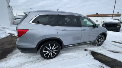 2022 Honda Pilot Touring 7-Passenger