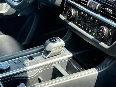 2023 Nissan Pathfinder SL 4WD