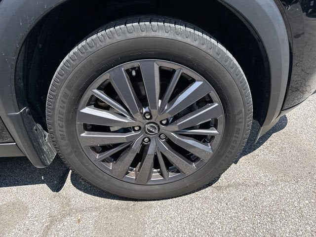 2023 Nissan Pathfinder SL 4WD