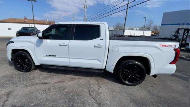 2024 Toyota Tundra 4WD SR5