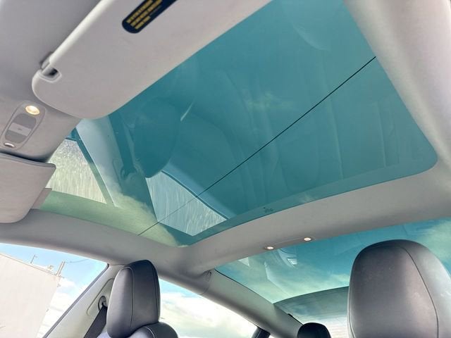 2023 Tesla Model 3 RWD